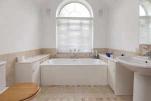 En Suite- click for photo gallery